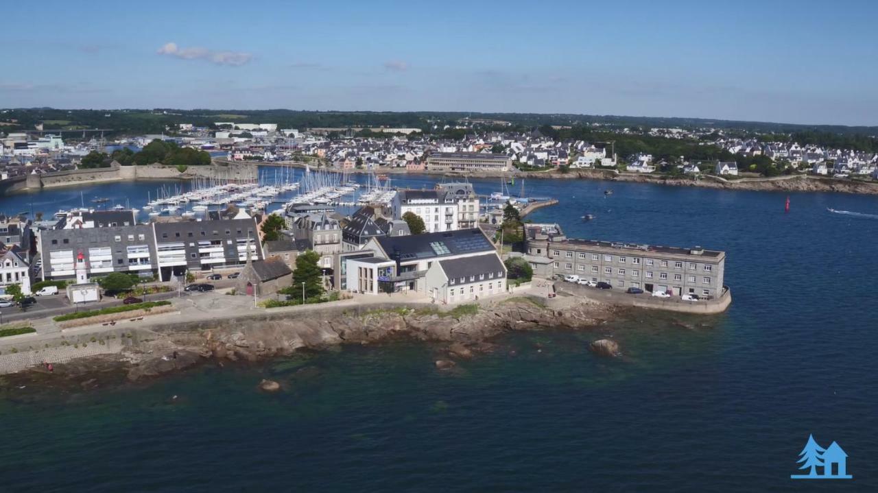 Ostal - Auberge De Jeunesse Concarneau Buitenkant foto